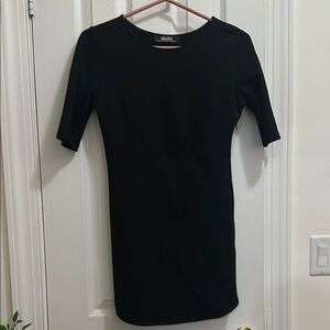 Lulu’s curved hem mini dress/tunic. Likely size M. 16.5” pit to pit.
